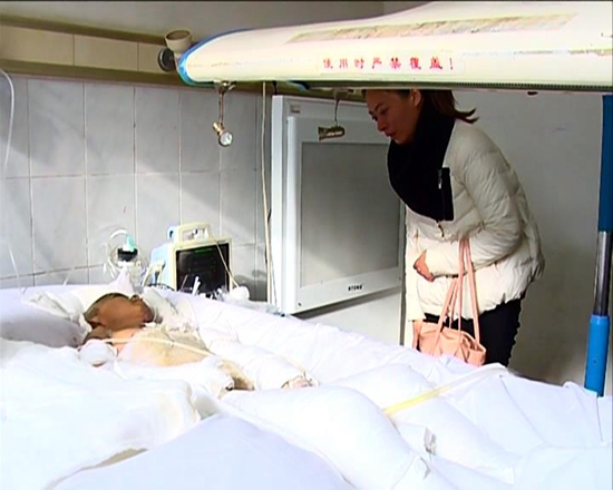 社會各界陸續向燒傷父子伸出援助之手